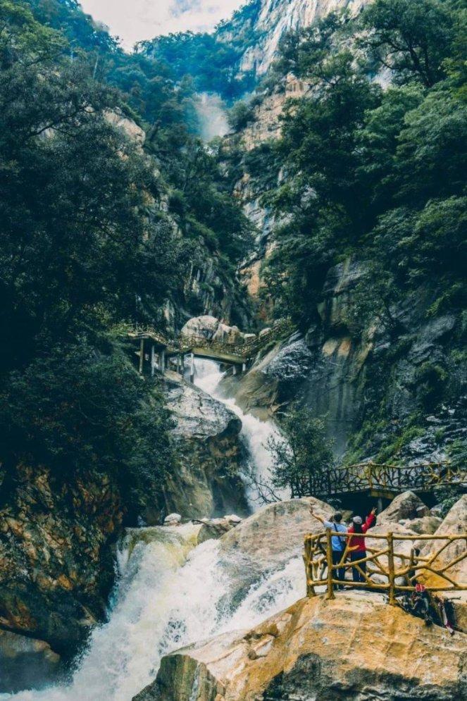 逃离遗弃的建筑4